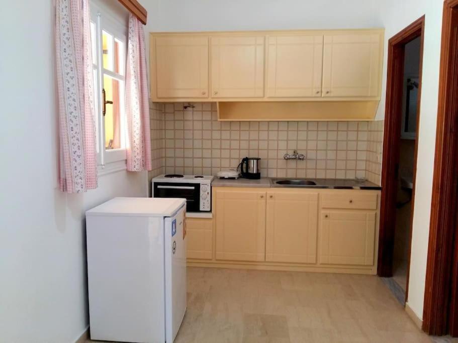 Margarita-Fondas Apartments Ρόδα Εξωτερικό φωτογραφία